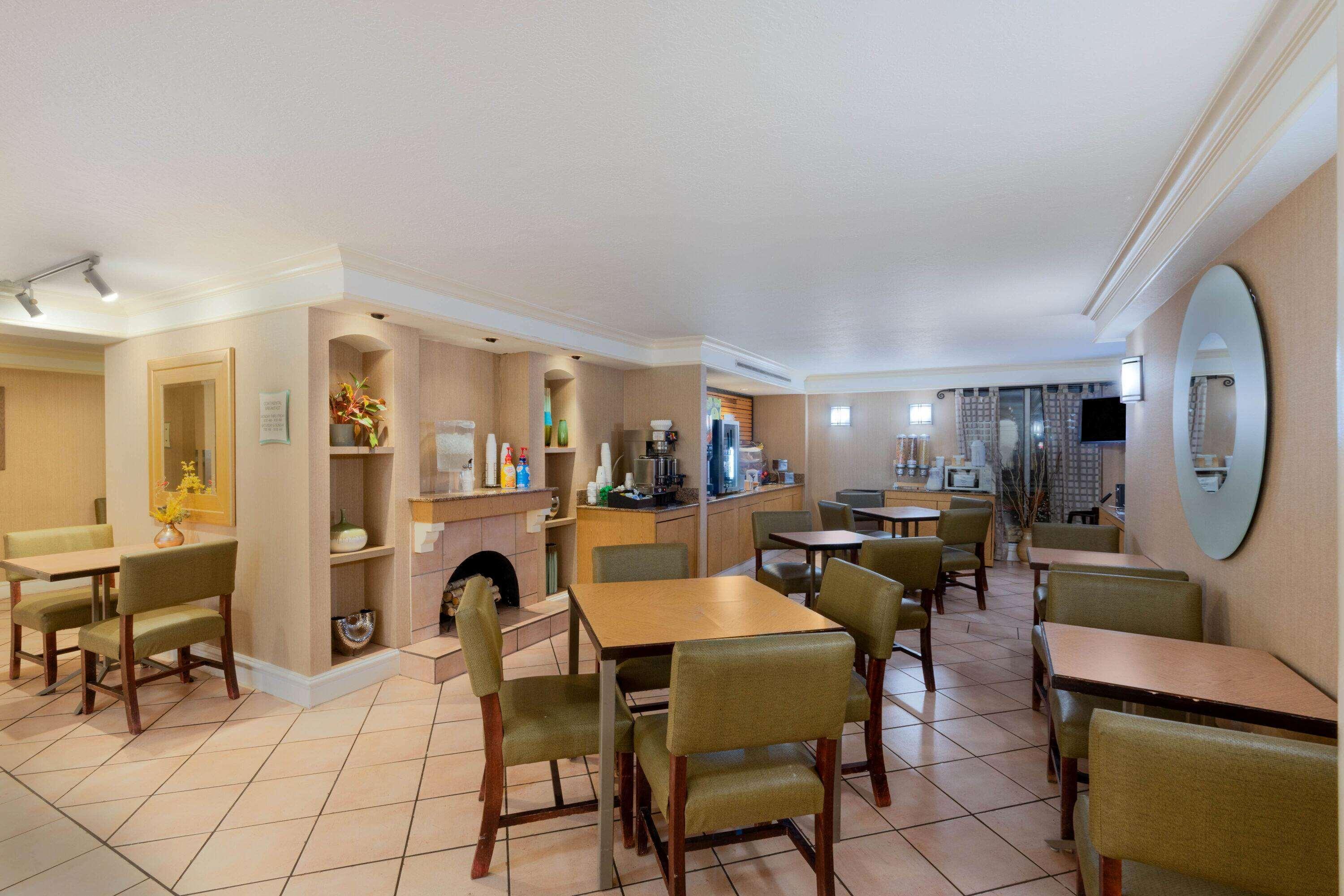 La Quinta Inn By Wyndham Cheyenne Luaran gambar
